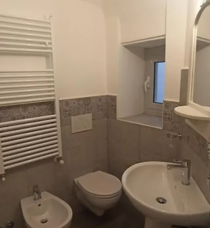 Il Cardinale روكّا دي ميتْسو